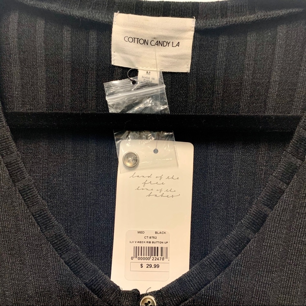 Black Cropped Top | Small - Picture 2 of 6